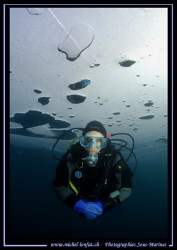 Just came back from a dive week-end under the ice with my... by Michel Lonfat 